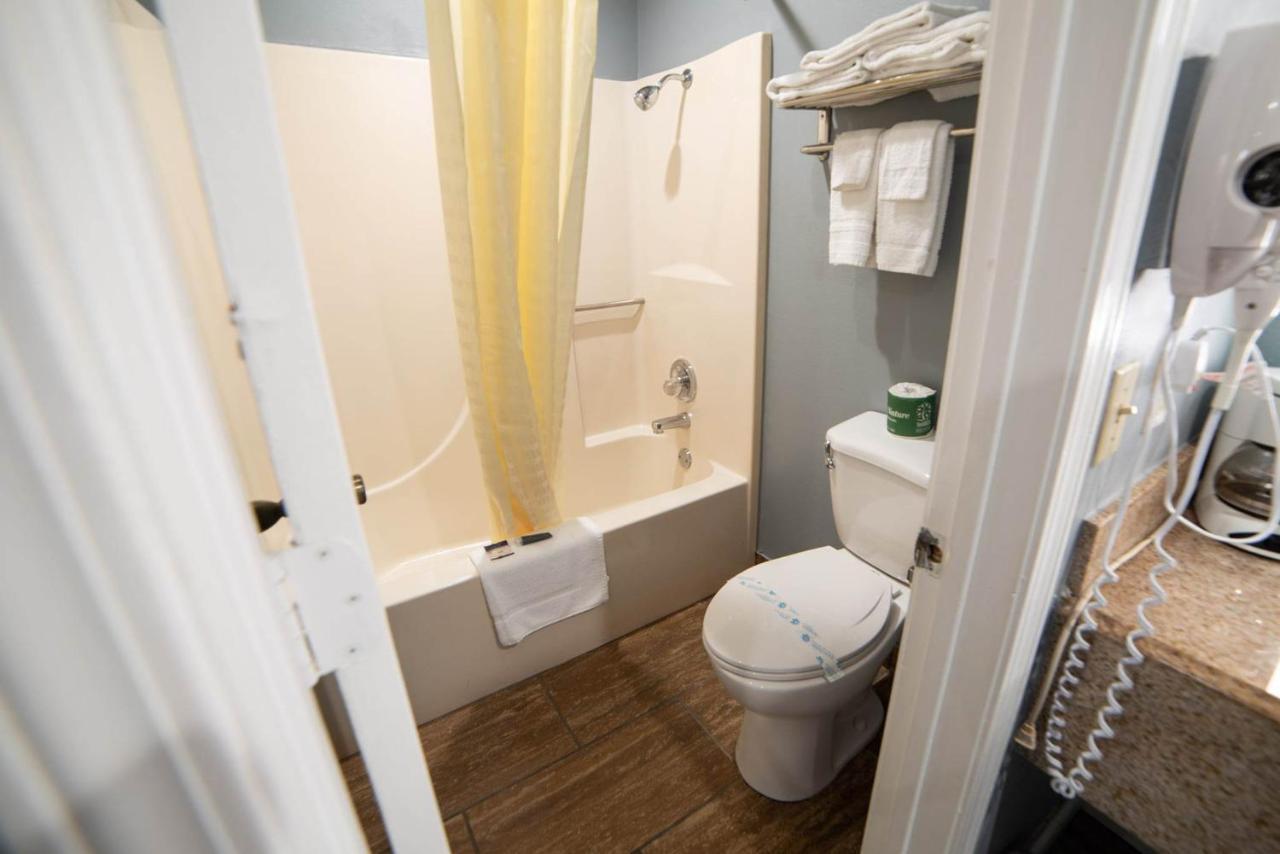 Americas Best Value Inn And Suites Siloam Springs Eksteriør bilde