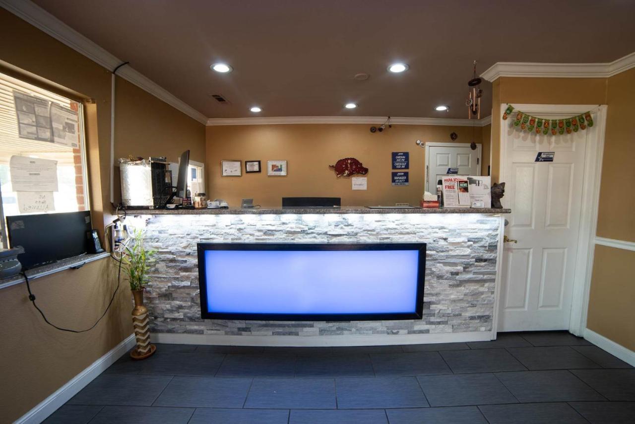 Americas Best Value Inn And Suites Siloam Springs Eksteriør bilde