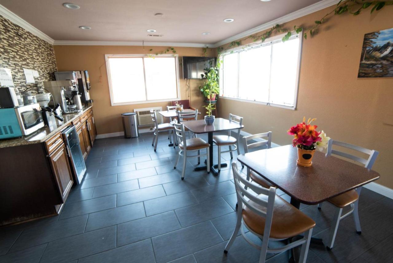 Americas Best Value Inn And Suites Siloam Springs Eksteriør bilde