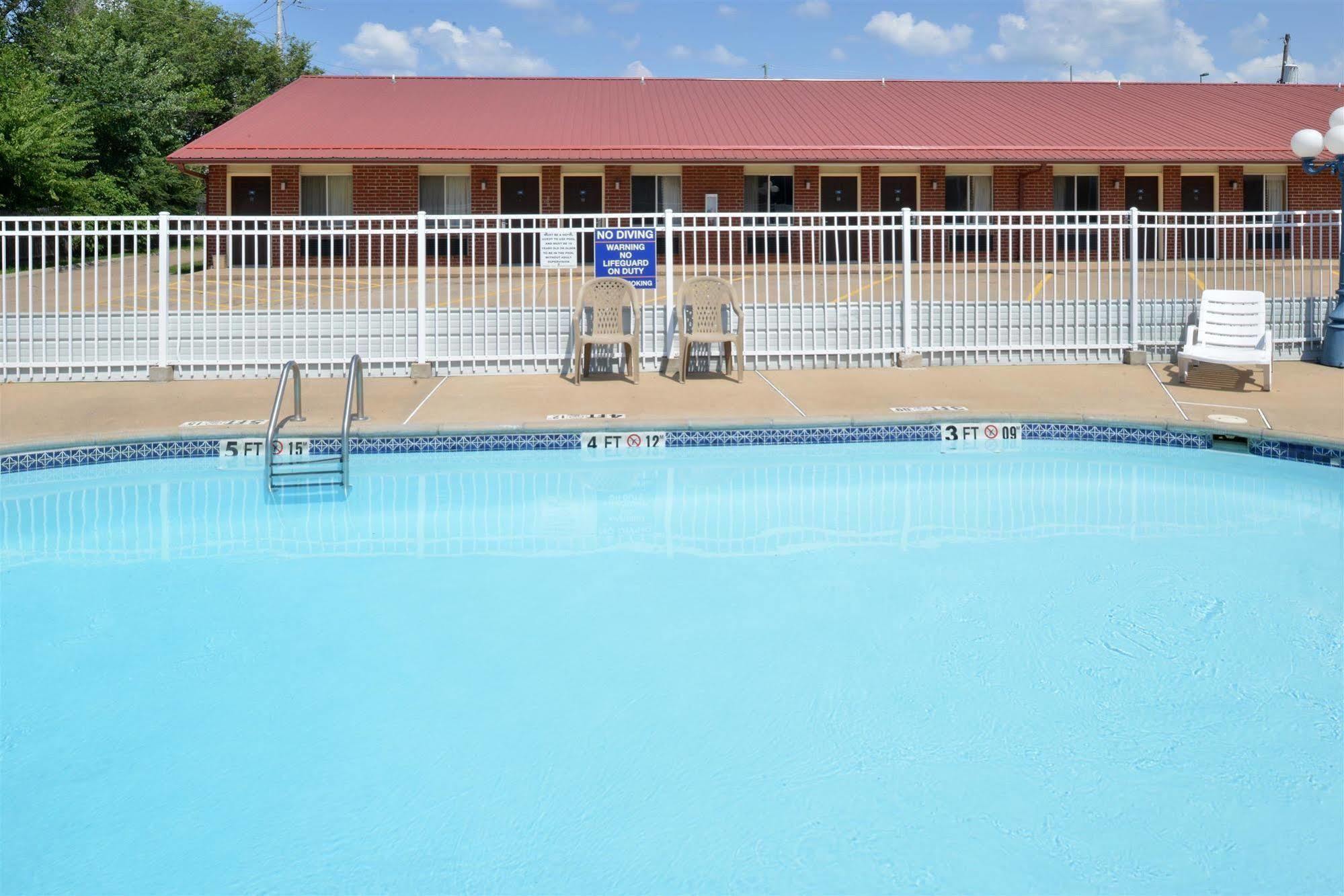 Americas Best Value Inn And Suites Siloam Springs Eksteriør bilde